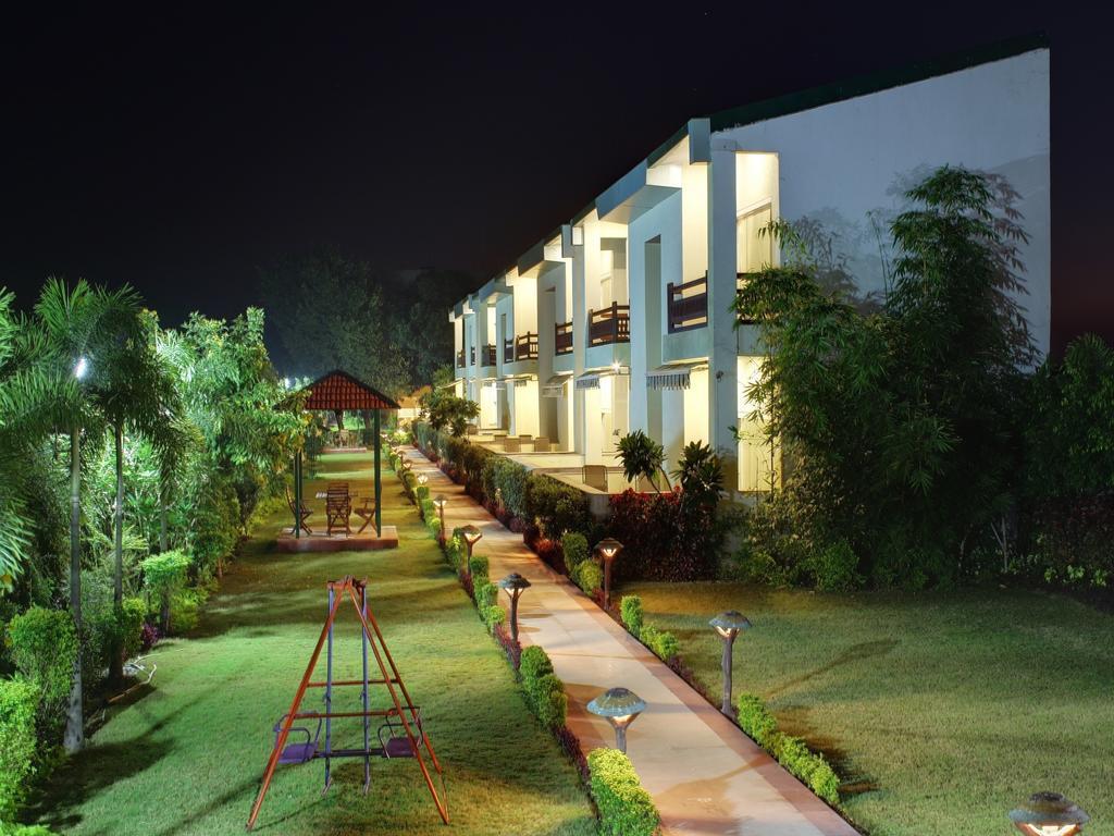 V Resorts Rajaji National Park Rishīkesh Exteriör bild