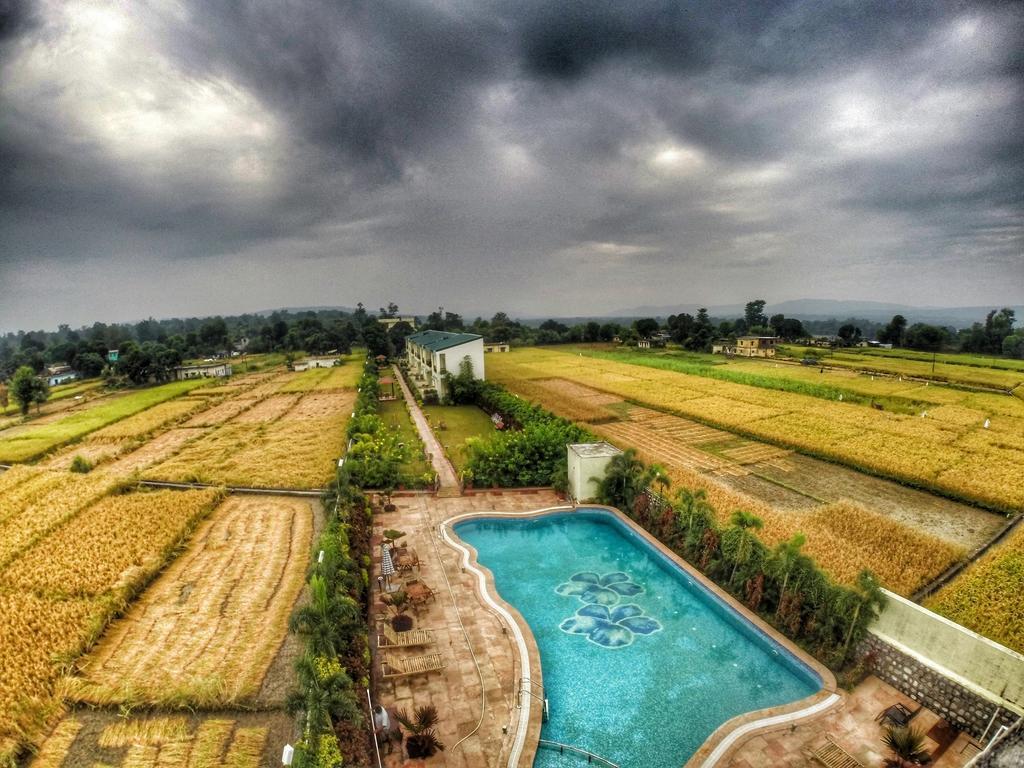 V Resorts Rajaji National Park Rishīkesh Exteriör bild
