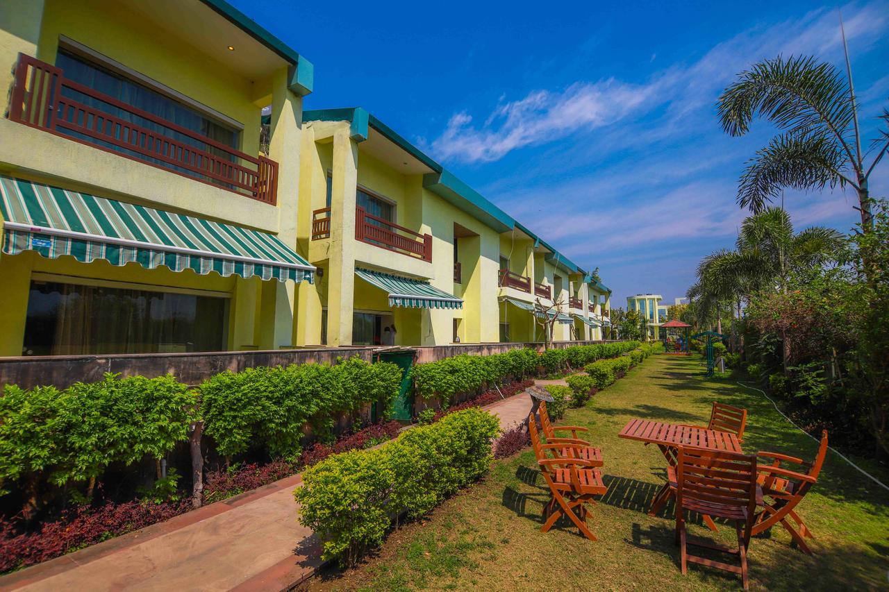 V Resorts Rajaji National Park Rishīkesh Exteriör bild